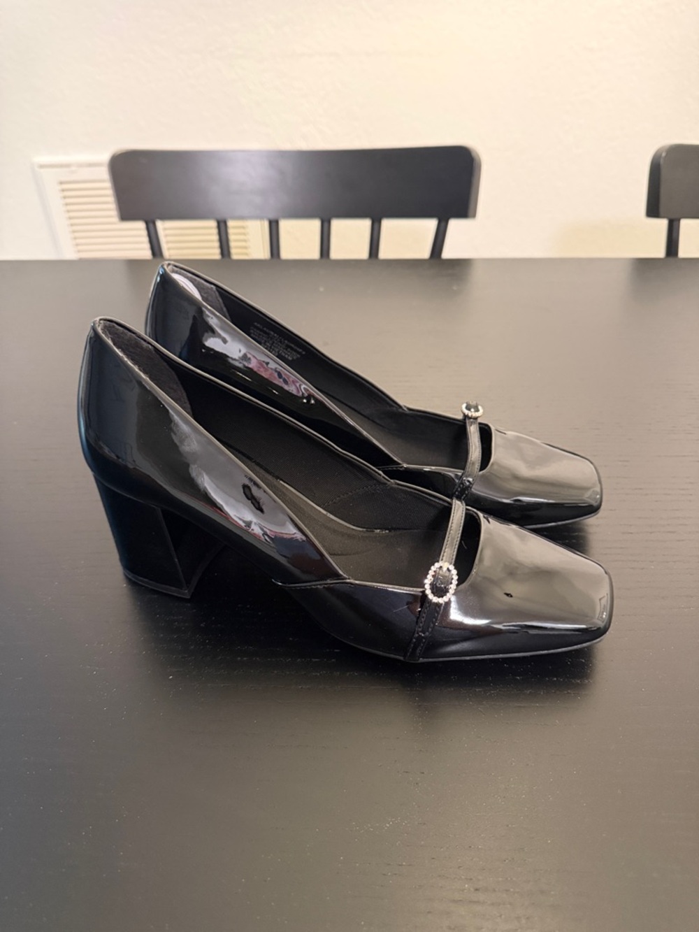 NWOB Black Patent Low Block Heel Mary Jane Pumps
